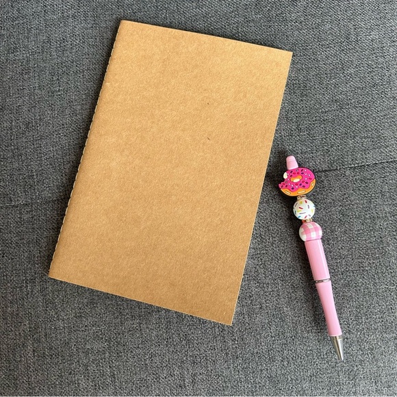 Handcrafted Doughnut Theme Pen + Kraft Journal Notebook (PINK SPRINKLE - PINK) - Picture 9 of 9
